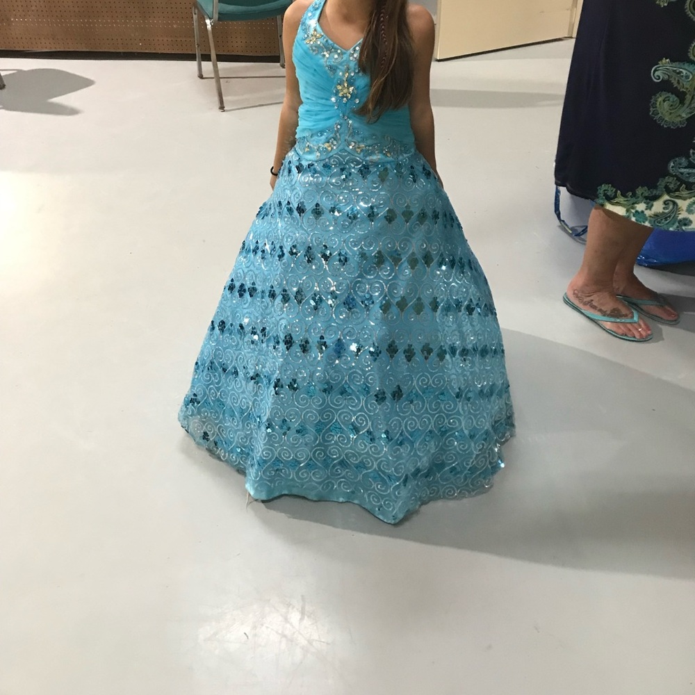 Size 8 little girls pageant dress